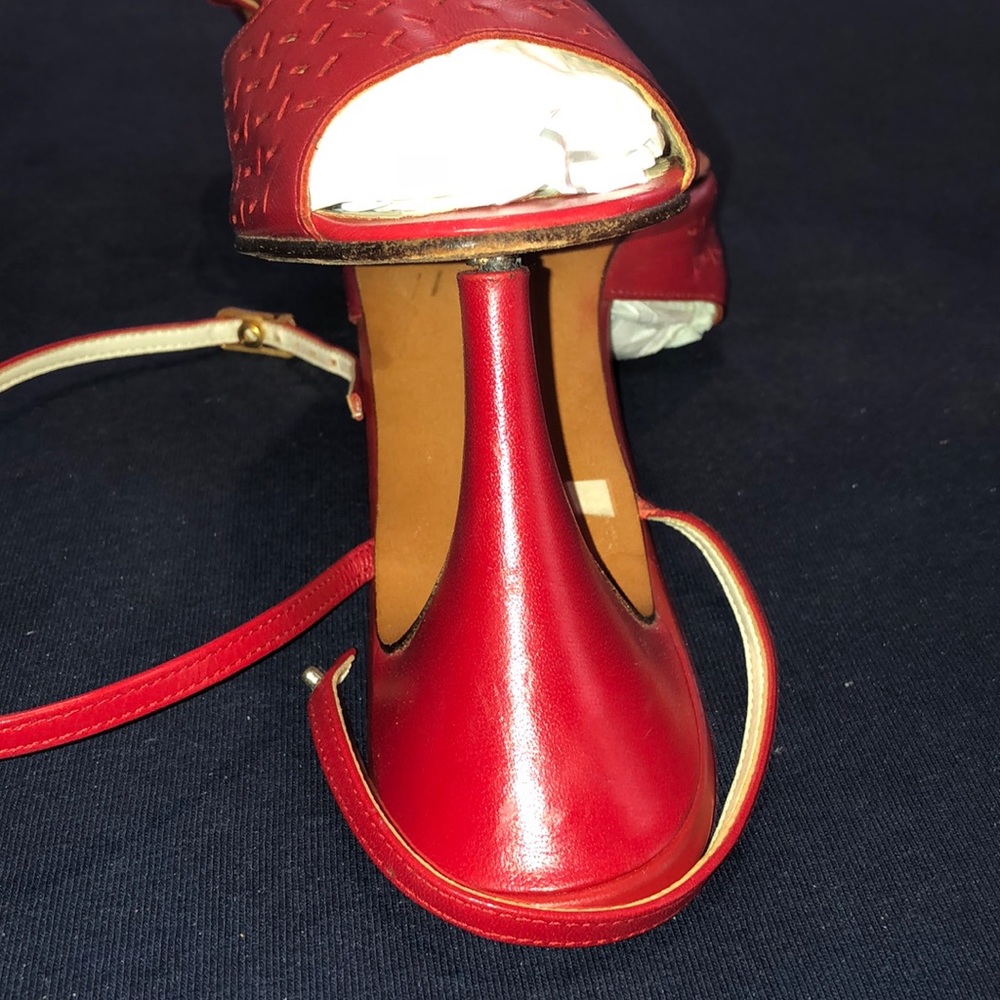 Shoes - Picture 3 of 4